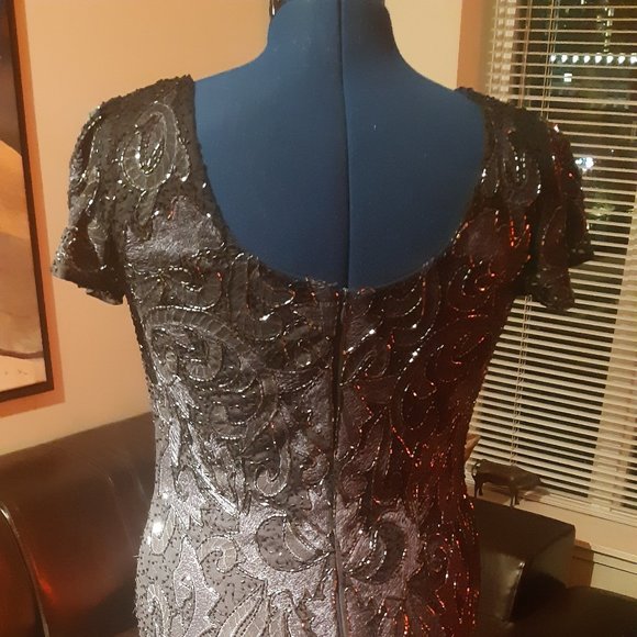 Gorgeous beaded gown, elegant yet contemporary, perfect for MOB, wedding, etc. - Picture 7 of 16